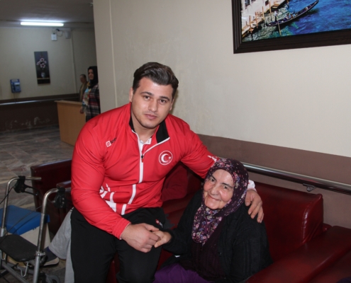 D&Uuml;NYA B&Uuml;Y&Uuml;KLER GREKOROMEN G&Uuml;REŞ ŞAMPİYONU MİLLİ SPORCU,  İBB DAR&Uuml;LACEZE&rsquo;DE &ndash; Image 11
