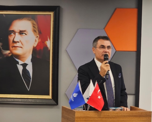 fef295c3-763b-45e1-b516-37a9c8361ee4