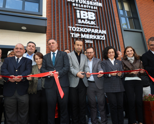 1 İBB TOZKOPARAN TIP MERKEZİ’Nİ YENİLENEN YÜZÜYLE HİZMETE AÇTI – Image 1