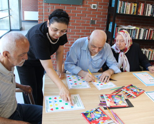 IMG_3516.JPG İBB ALZHEIMER GÜNDÜZ BAKIMEVİ, SAĞLIKLI ŞEHİRLER EN İYİ UYGULAMA YARIŞMASI’NDA ÖDÜL ALDI – Image 3