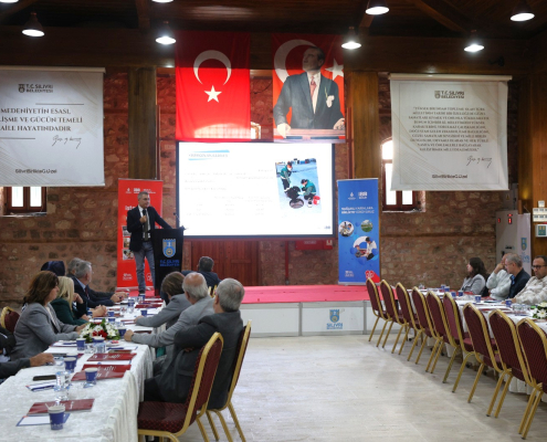 SİLİVRİ&rsquo;DE VEKT&Ouml;RLERLE M&Uuml;CADELE &Ccedil;ALIŞMALARI MUHTARLARLA BİRLİKTE DEĞERLENDİRİLDİ &ndash; Image 5